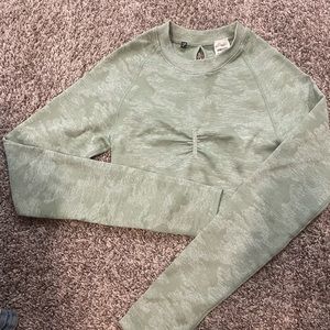 Green Camo Gymshark Top